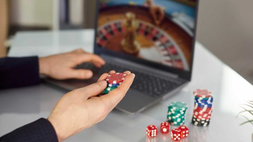How Voice Assistants Work in Online Casinos