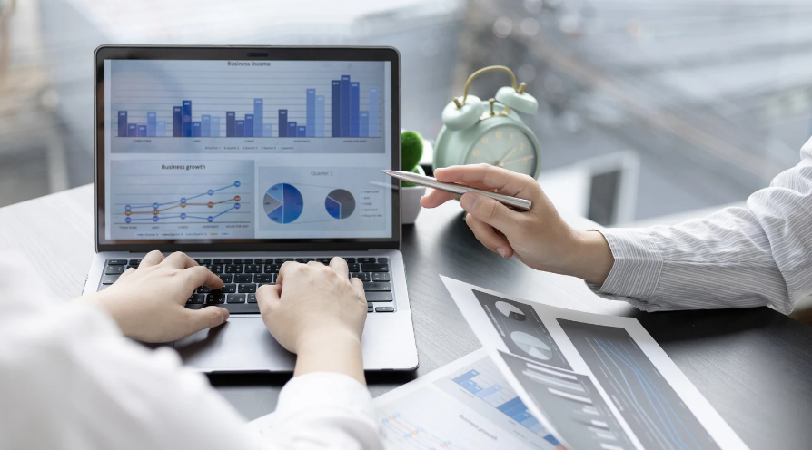 Keeping your Business Front of your Customers Minds