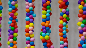 how to make a balloon tower