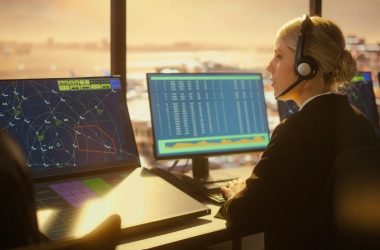 how to become an air traffic controller