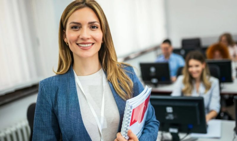 how to become an ofsted inspector