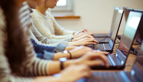 What Are the Key Features of Classroom 15x