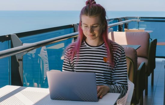 digital nomad life in 2025