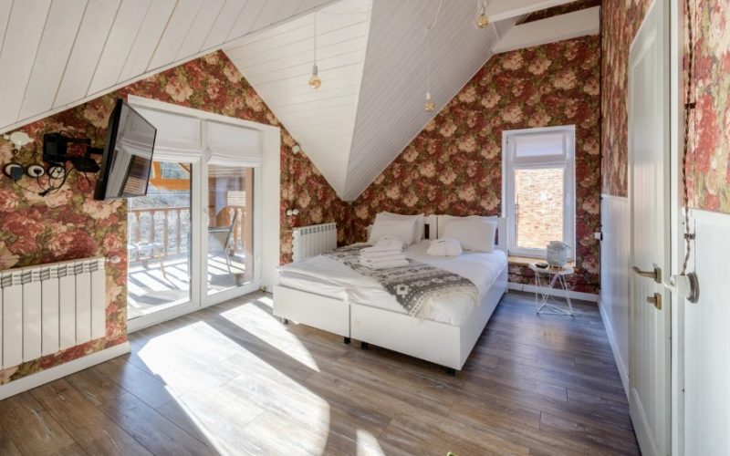 how to decorate your home on budget