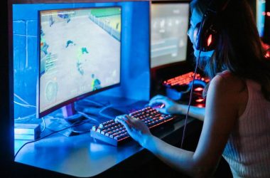 why uk users use cross-screen gaming