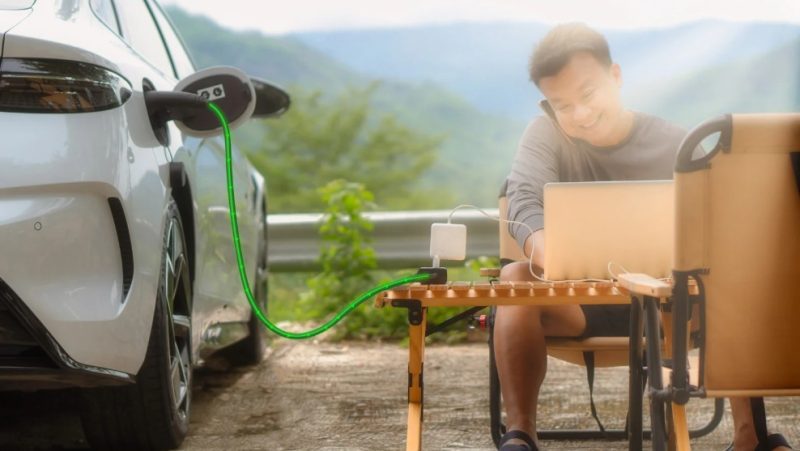 advantages of using tesla v2l adapter