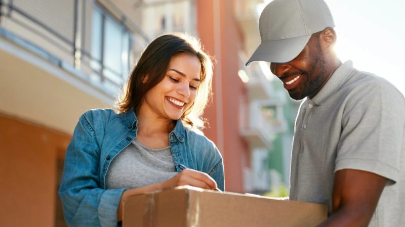 how tracking transparency builds customer loyalty