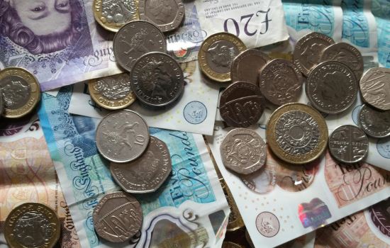 How Bingo Halls Make Money in the UK?