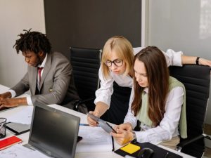 how uk firms upskill workforce using elearning courses